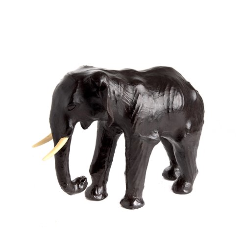 Sculpture elephant en cuir-b