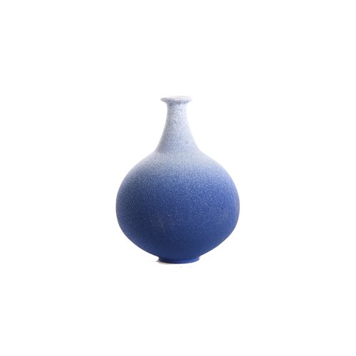 Snow blue onion vase 