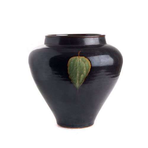 Vase open mouth black reactive green leaf