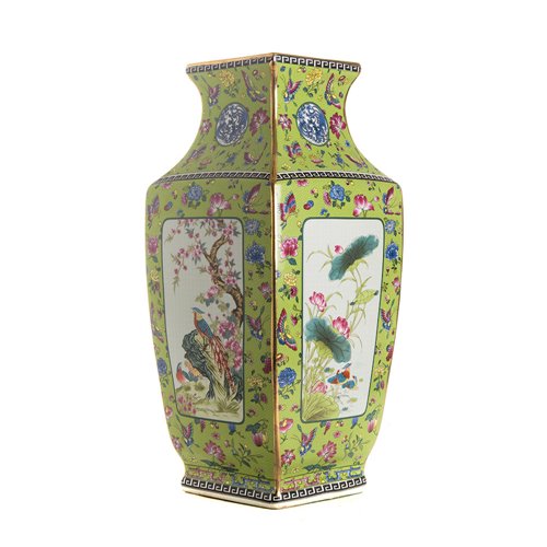 Vase carre fleurs oiseaux vert