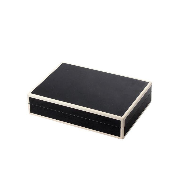 Lacquer box flat black white