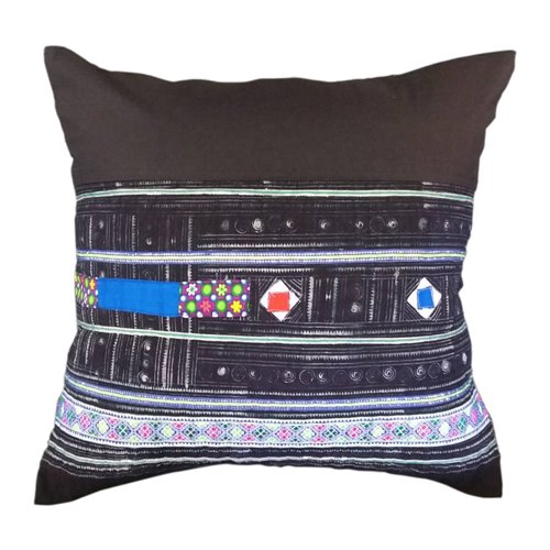 Coussin tribal meo